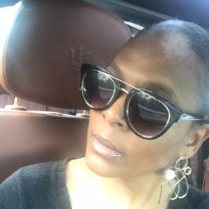 Meet your Posher, Alicia